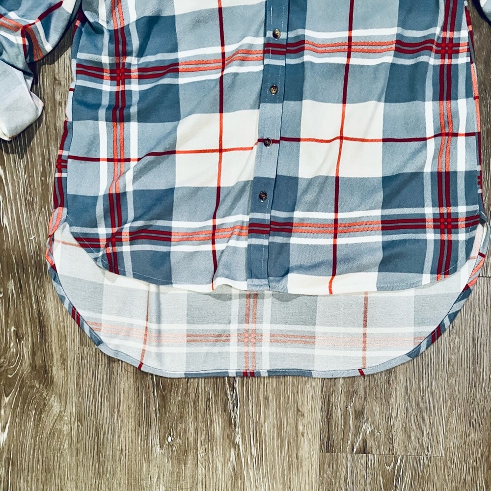Eden & Olivia plaid high-low shirt size large - Picture 8 of 9